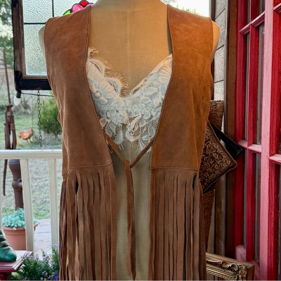 Rancho Estancia Fringed Suede Vest - Picture 5 of 12